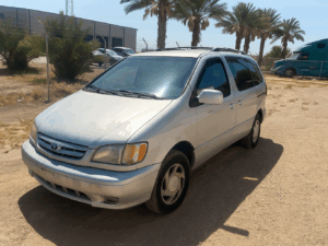 2002 Toyota Sienna LE Furgoneta de pasajeros (Copy) (Copy)